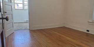 2621 N York St Gallery 12