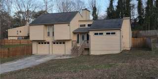 3288 Timber Bluff Drive NE Gallery 1