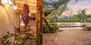 8959 E Woodland Road Gallery 28