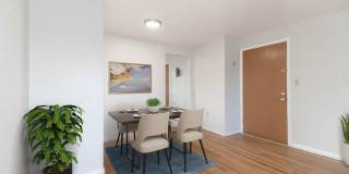 701 Oak Street Gallery 4