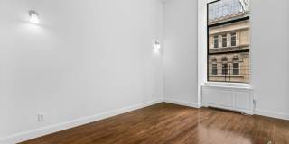 27 West 16th Street 27 West 16th Street Gallery 1