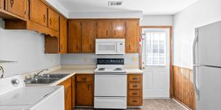 Cozy Two Bedroom Apartment Gallery 57