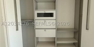 2025 Meridian Ave Gallery 23