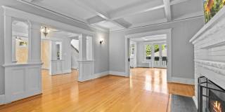 1020 15th Avenue East Gallery 22