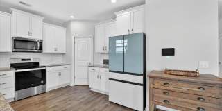 MOVE IN READY!-$500 OFF THE FIRST MONTHS RENT!-MOVE IN SPECIAL-BONUS ROOM!! Gallery 12