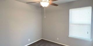 3/2 in Hickory Creek! Gallery 11
