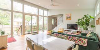 CHARMING, MODERN, CUSTOM HOME IN MID-CITY FOR RENT Gallery 3