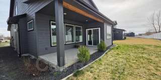 8117 N Austin Gallery 19