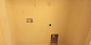 Beautiful and Bright 3 bedroom 2.5 bath Townhouse in Brightleaf with a Garage!! Gallery 18