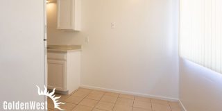 2209 West Belmont Avenue Gallery 7