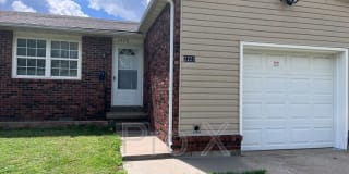 2228 S Arizona Ave Gallery 1