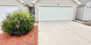 Cute 2 Bedroom 2 Bathroom 2 Car Garage Townhome For Rent! Gallery 1