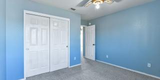 2-Story 3 Bedroom, 3 Bathroom Home with Solar Panels!!! Gallery 25