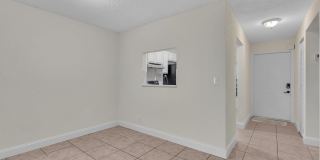 2510 Riverside Drive Gallery 12