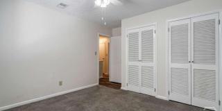 108 Fernbanks Court Gallery 18