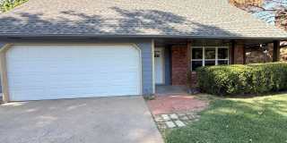 Nice 3 bedroom 2.5 bath near Jenks HS Gallery 1