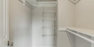 2866 YARN Court Gallery 27