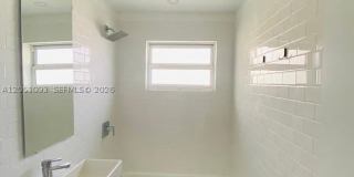 2001 NE 167th St Gallery 13