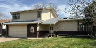 Beautiful 5 bedroom 2.5 bathroom home available NOW!!! Gallery 1