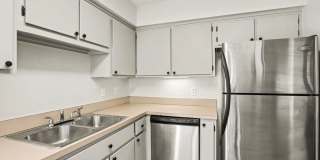 GreenHills Condo! Gallery 12