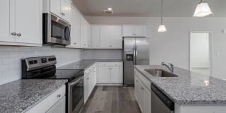 Crest at Burkitt Ridge Apartments and Townhomes Gallery 9