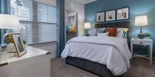 Marisol at Viera Gallery 10