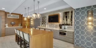 1044 Downing Gallery 3