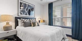 Axis Midtown Gallery 9