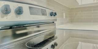 Modern Apartments  Near Jackson Hospital: 1-3 Bedroom Options Gallery 7