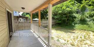 303 Lexington Court Gallery 18