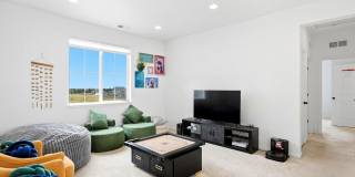 Exceptional contemporary residence in the coveted Serratoga Falls Gallery 21