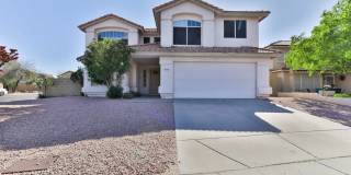 4 Bedroom/Den Gallery 3