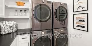 9001 Ventura Street Gallery 85