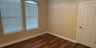 2319 Independence Gallery 22