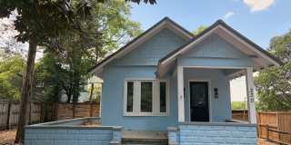 230 N Ashe Street Gallery 1