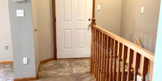 Spacious 3 bed/2 bath - walk to campus! Gallery 24