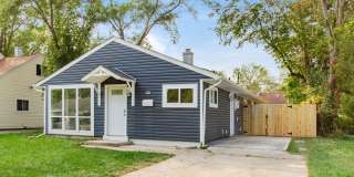 Everything on one level - 4 bedroom, 2 bath home! Gallery 3