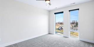 2 Russell Slade Blvd Gallery 28