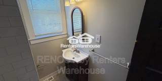 400 Lyndhurst St Gallery 17