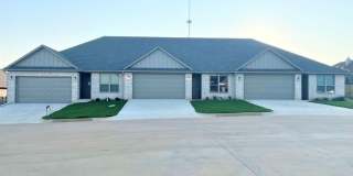 Luxury 3 Bedroom 2 Bath Townhomes in Bullard ISD! Gallery 1