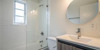 1007 Bay Dr Gallery 16