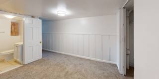 Four Bedroom 2,500 Square Foot House W/Back Patio, Multiple Kitchens/Laundry Facilities Gallery 19