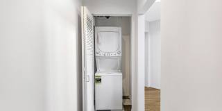 Uptown Lake Apartments Gallery 6