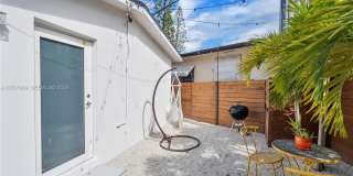 2380 NE 137th St Gallery 26