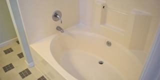 Cute Ranch Style Home - Fenced Yard Gallery 13