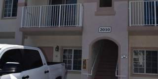 2010 Taylor Street Gallery 18