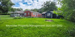 Beautiful 4 Bed, 2 Bath Home in Kansas City Gallery 27