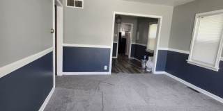 One Level VERY updated Home with (1) Car Garage! Gallery 5