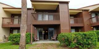 2 BR and 2 Baths overlooking the Tennis Court Gallery 1