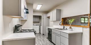 Beautiful updated home in The Village - 2 bed 1 bath Gallery 19